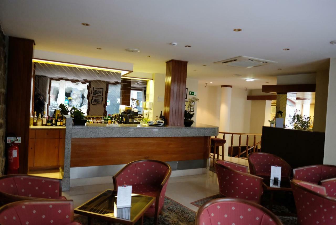 בראגה Hotel Dona Sofia מראה חיצוני תמונה